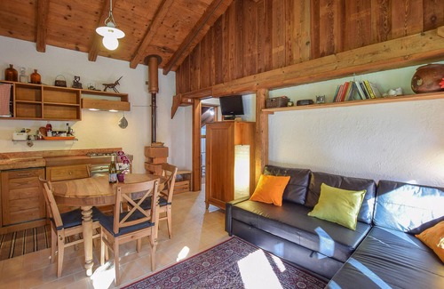 Cornuda House | Beautiful home in Cornuda with sauna