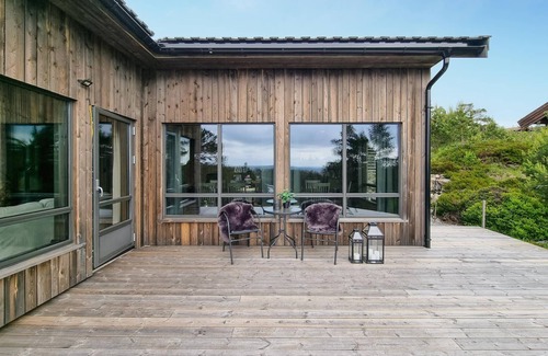 Øvre Ramse House | Beautiful home in Dølemo