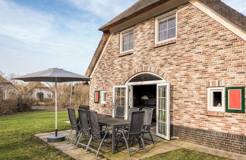 Linde House | Beautiful home in Den Ham with kitchen