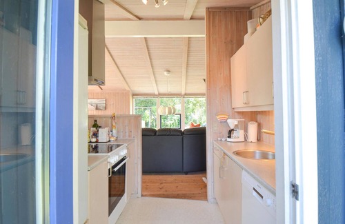 Øer Strand House | Beautiful home in Ebeltoft with sauna