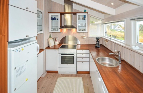 Ebeltoft House | Beautiful home in Ebeltoft with sauna