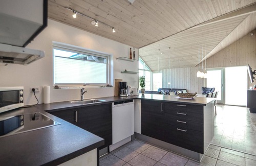 Ebeltoft House | Beautiful home in Ebeltoft with sauna