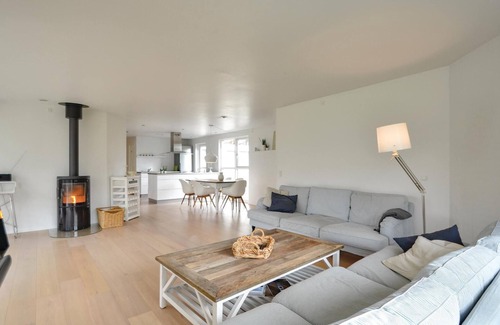 Skæring House | Beautiful home in Egå with kitchen