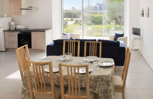 Erdeven House | Beautiful home in Erdeven with WiFi