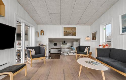 Hejsager Strand House | Beautiful Home In Haderslev With Sauna