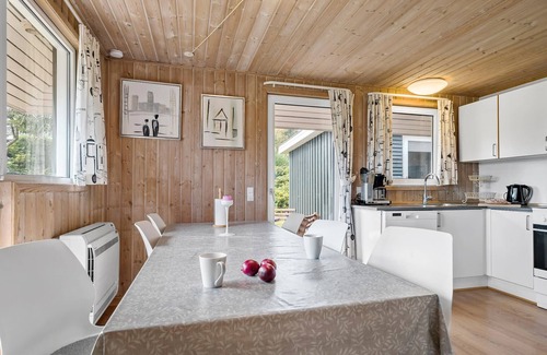 Hejlsminde Strand House | Beautiful home in Hejls with sauna