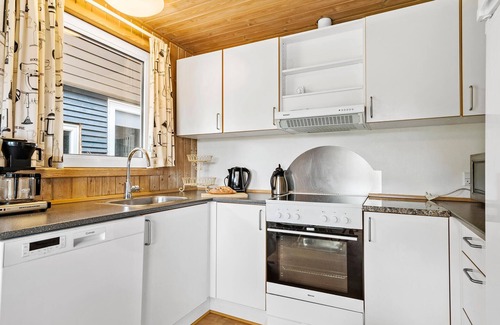 Hejlsminde Strand House | Beautiful home in Hejls with sauna