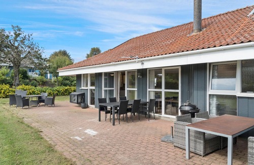 Hejlsminde Strand House | Beautiful home in Hejls with sauna