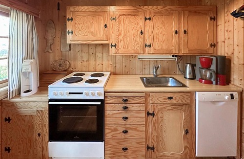 Trysil House | Beautiful home in Jordet with sauna