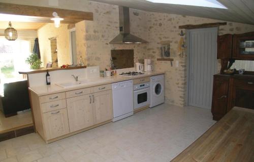 La Jonchere House | Beautiful Home In La Jonchere