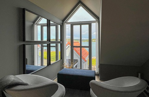Spangereid House | Beautiful home in Lindesnes with house sea view