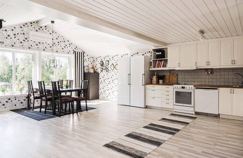 Ockelbo House | Beautiful home in Ockelbo with WiFi