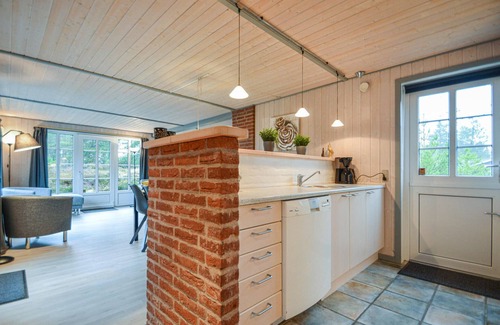 Sønderstrand House | Beautiful home in Rømø with kitchen