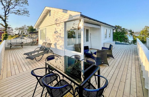 Rennesoy House | Beautiful home in Rennesøy with WiFi