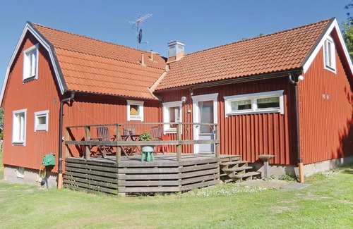 Rockneby House | Beautiful home in Rockneby with kitchen