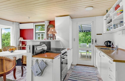 Kegnæshøj House | Beautiful home in Sydals with kitchen
