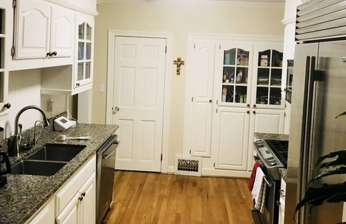 Garden Hills House | Beautiful Home in the heart of Buckhead