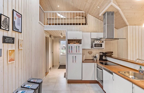 Marielyst House | Beautiful home in Væggerløse with sauna