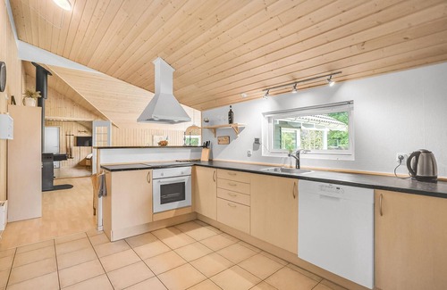 Marielyst House | Beautiful home in Væggerløse with sauna