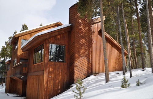 Keystone House | Beautiful home in woods overlooking Snake River at Keystone Resort