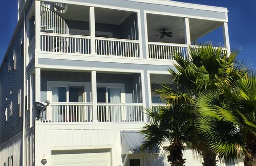 Wilmington Beach House | Beautiful Home with Stunning Ocean Views from Rooftop Deck! Thoughtful Extras!