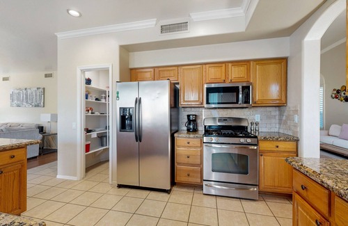 East Mesa House | Beautiful home with private pool, W/D, central AC & great locale - dog-friendly