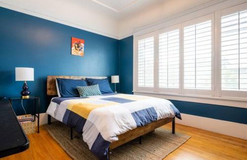 Potrero Hill Apartment | Beautiful Home with Sun Drenched Garden