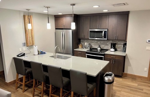 Breckenridge House | Beautiful hotel in brilliant Breckenridge on Peak 8!