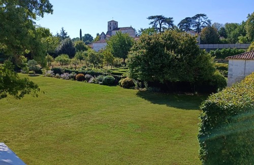 Bourg-Charente House | Beautiful house with swimming pool on the banks of the Charente river