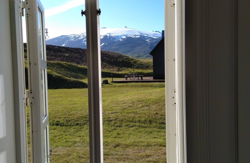 Hellnar Cottage | Beautiful House - Stunning landscape - Perfect Location - Snæfellsnes