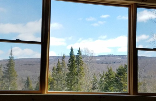Morgan House | Beautiful House with Mountain Views
