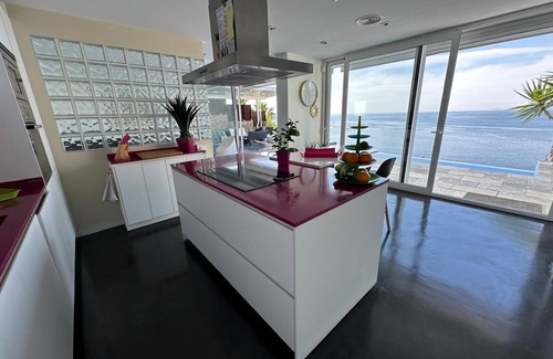 Almadraba-Canyelles House | Beautiful house with swimming pool and sea view AV-46