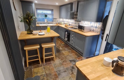 Ilkley Cottage | Beautiful Ilkley cottage sleeps 8 - pet friendly