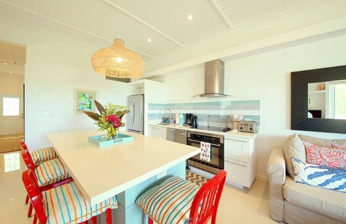 Governor's Harbour Apartment | Beautiful Island-Designed 2 BR Bayview Apartment