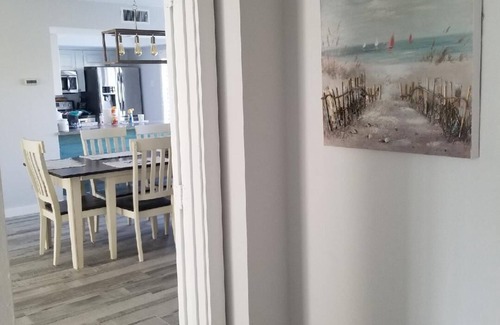 Fort Pierce Condo | Beautiful island escape in beach community
