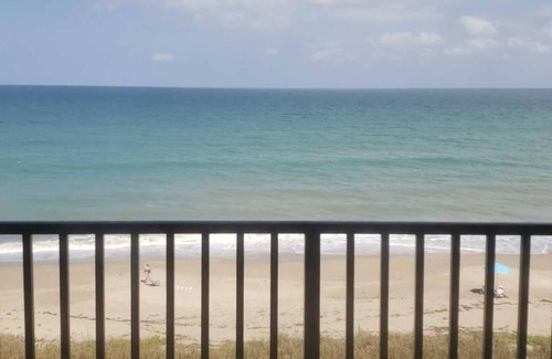 Hutchinson Island South Condo | BEAUTIFUL ISLAND LIVING- SPEND QUALITY TIME IN A BEACH CONDO!