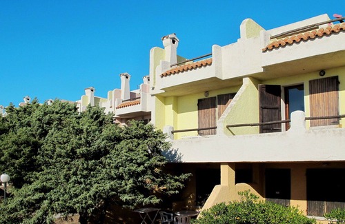 Santa Reparata Apartment | Beautiful apartment for 6 guests with pool, TV, balcony, pets allowed and parking