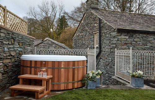 Elterwater Cottage | Beautiful Lake District cottage with garden & hot tub