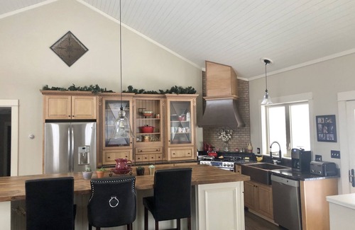 Holden House | Beautiful lake house for 12-14 Holden, miles of hiking and biking trails!