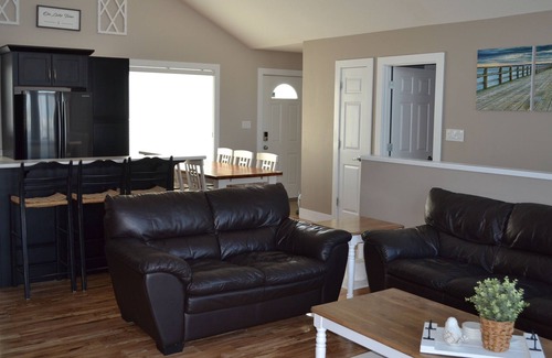 Rochon Sands Cottage | Beautiful Lakefront Home on Buffalo Lake in Central Alberta