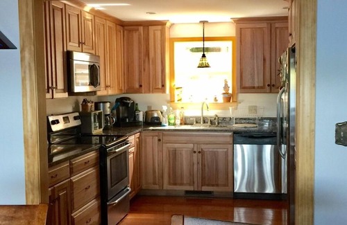 Bridgton House | Beautiful Lakefront 6 bedroom home in Bridgton Maine on Highland Lake!