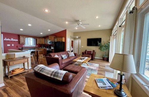 Hustisford House | Beautiful lakefront, Newly Remodeled Lower Level!