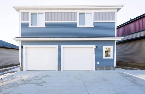 West Edmonton House | Beautiful Laneway home by WEM with garage & AC