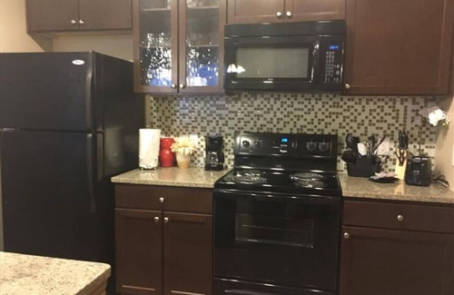 Grogan's Mill Apartment | Beautiful Large 1 Bedroom/1 Bath Condo in The Woodlands