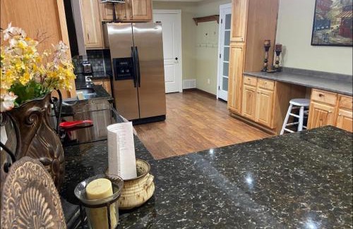 Bountiful Apartment | Beautiful Little Mountain Oasis!