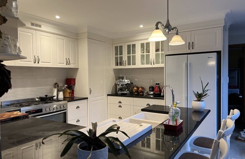 Collaroy House | Beautiful luxury 4 bedroom house close to beaches, restaurants and parks.