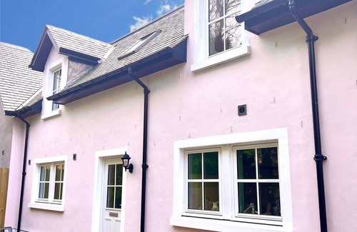 Loch Tay House | Beautiful, Luxury Home overlooking Loch Tay, stunning mountain views