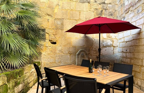 Sommieres House | Beautiful medieval house nestled in the historic district of Sommières