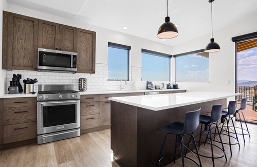 Steamboat Springs House | Beautiful Modern Home with Incredible Views - Extended Stays Only - Hot Tub - Dogs Considered