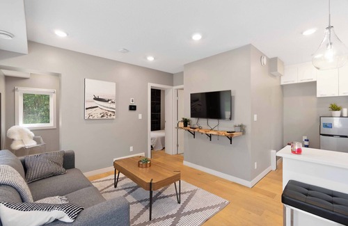 Alberta Beach House | Beautiful Modern home peaceful location